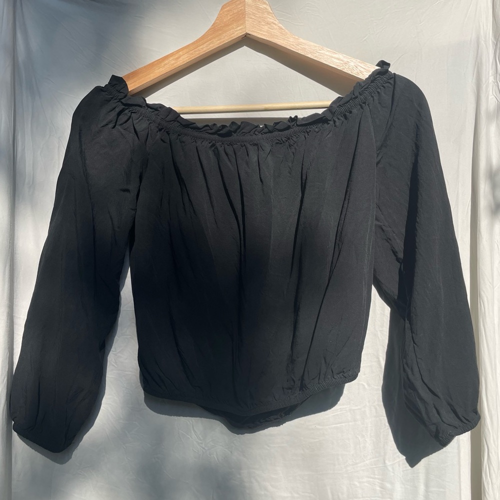 brandy melville off the shoulder crop top